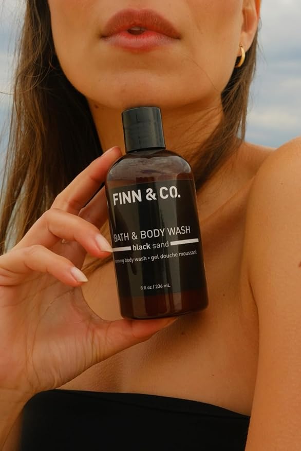 FINN & CO. Black Sand Body Wash - Beach Inspired Scent with Aloe & Green Tea - Gently Cleanses, Soothes & Softens Skin - Cruelty Free Body Cleanser for Men & Women | 8 oz