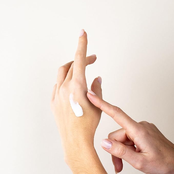 Panier des Sens – Orange Blossom Set for Women – Body Lotion + Shower Gel + Hand Cream - Birthday Gift for Her - Body Care Kit with 96% Natural Ingredients – Self Care Gifts for women