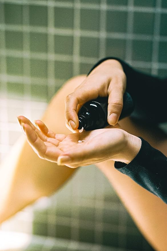 REVERIE - Natural Milk Anti-Frizz Leave-In Nourishing Treatment | Sulfate-Free, Silicone-Free, Color-Safe, Clean Hair Care (Full Size, 3.4 fl oz | 100 ml)