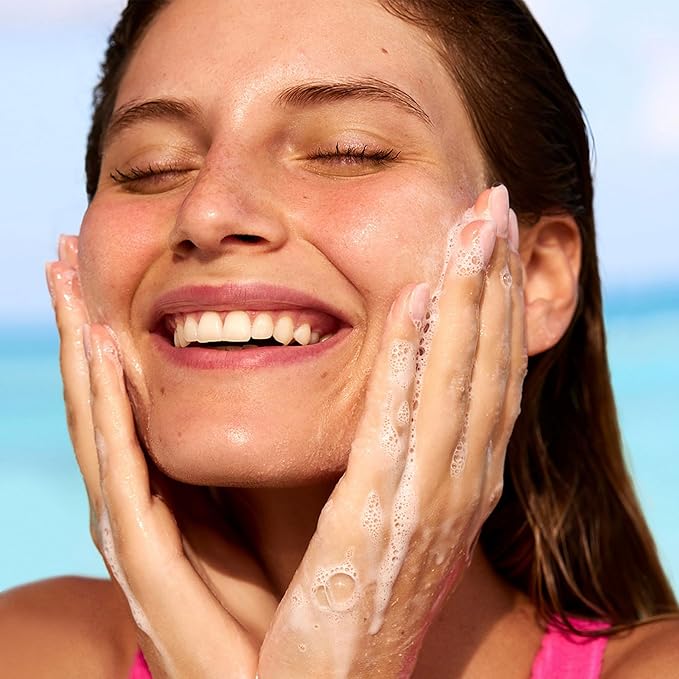 Coco & Eve Fruit Enzyme Cleanser. Water Based Gentle cleanser for Radiant Complexion. Refines Pores, Exfoliates and Moistuizes Skin. BHA, Prebiotic, Papaya Enzyme & Vitamin E (4.06 fl oz)